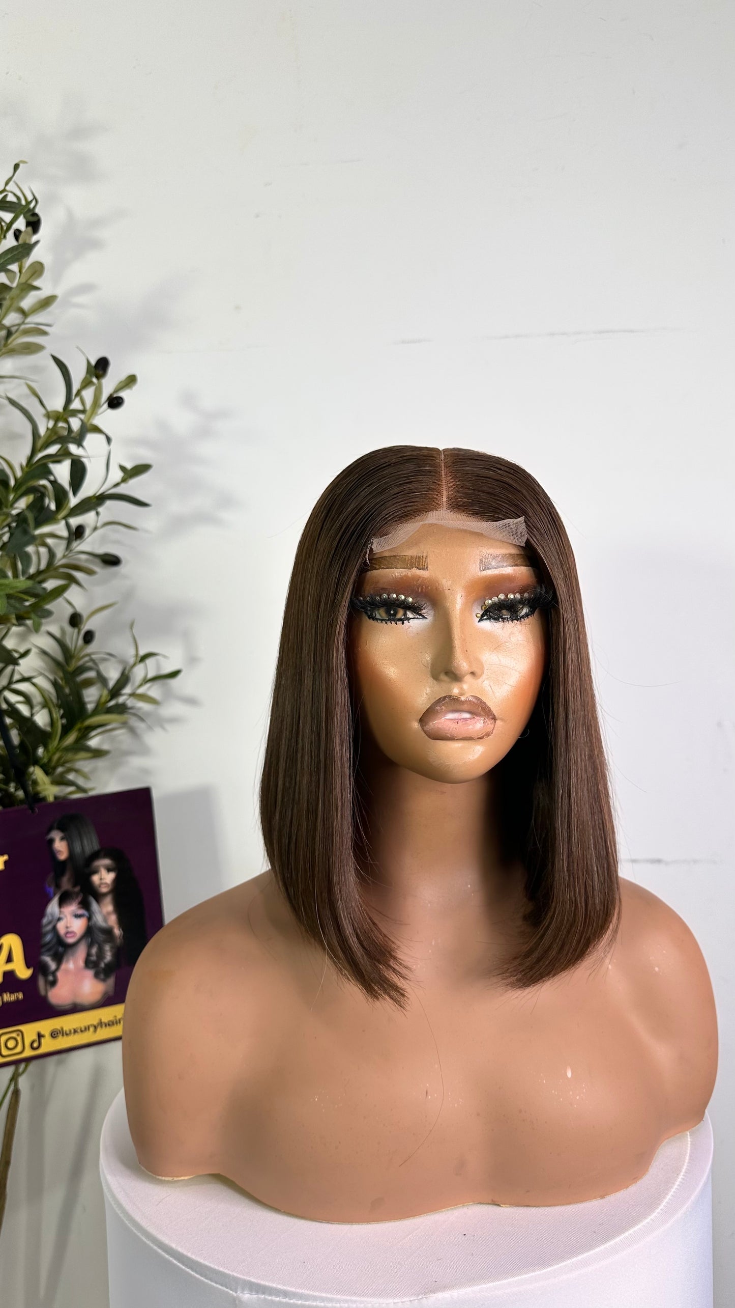 10 inches SDD Vietnamese bone straight, 240g density with 2by6 closure. 100% human hair. Brown sugar