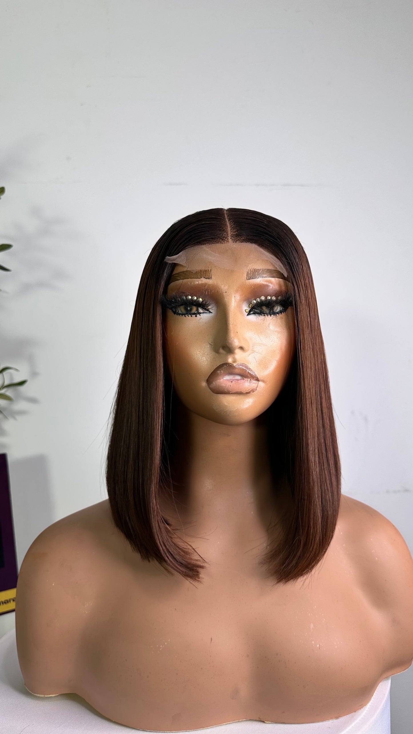 10 inches SDD Vietnamese bone straight, 240g density with 2by6 closure. 100% human hair. Brown sugar dark root.