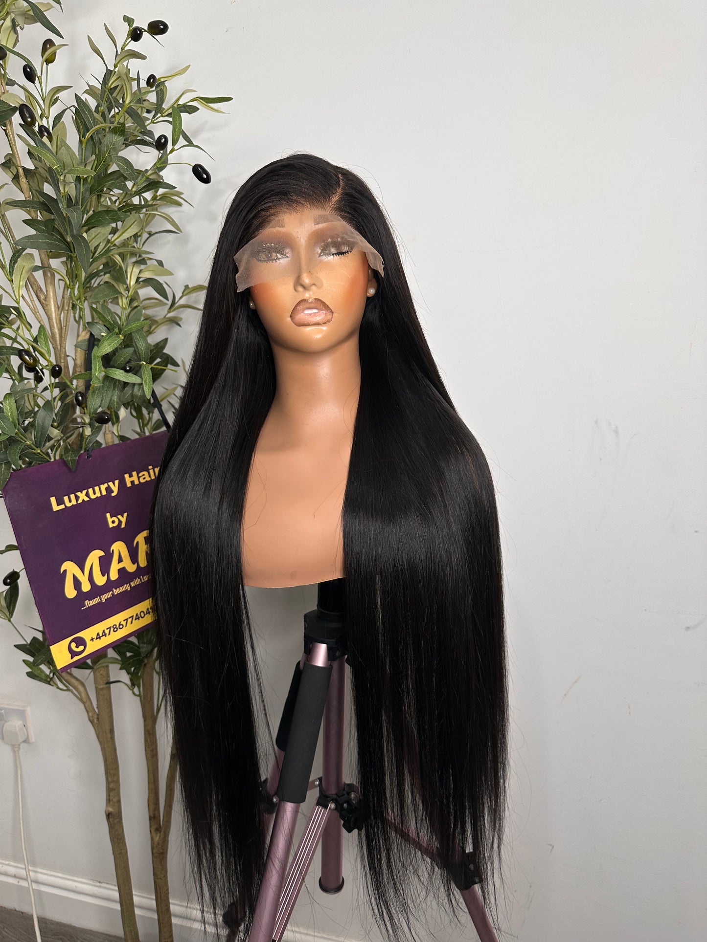 30 inches SDD Vietnamese bone straight wig, 350g density with 5by5 glueless closure. Natural colour . 100% human hair.