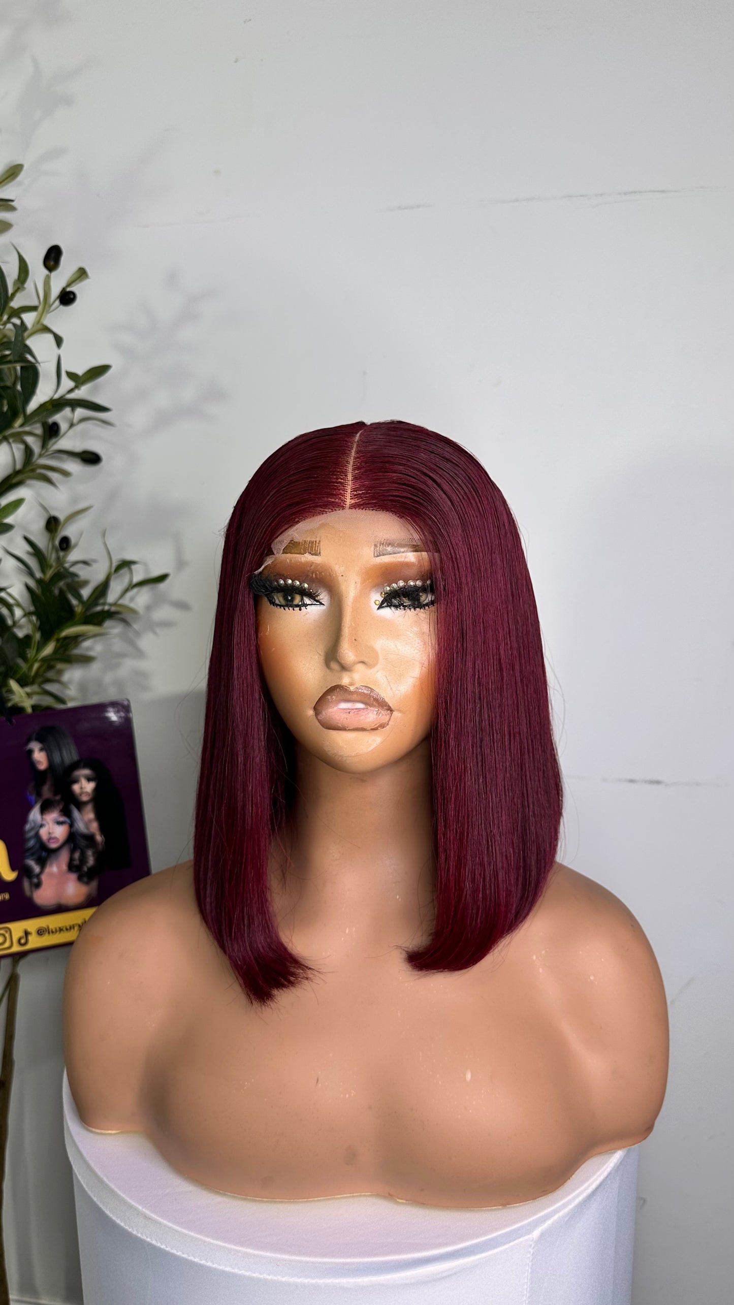 10 inches SDD Vietnamese bone straight, 240g density with 2by6 closure. 100% human hair. Wine Velvet