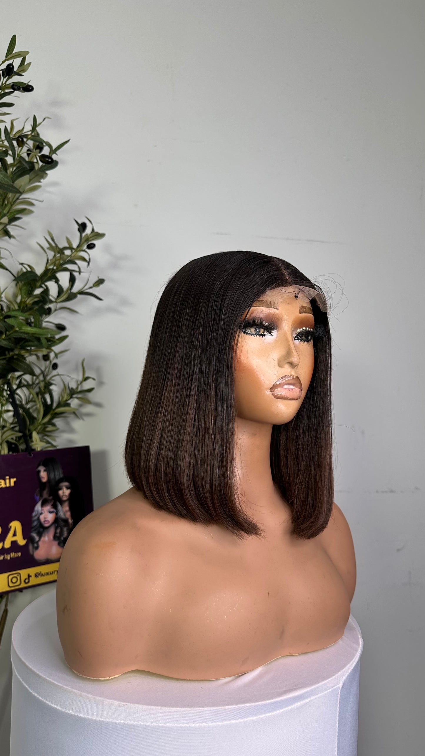 10 inches SDD Vietnamese bone straight, 240g density with 2by6 closure. 100% human hair. Ombre brown