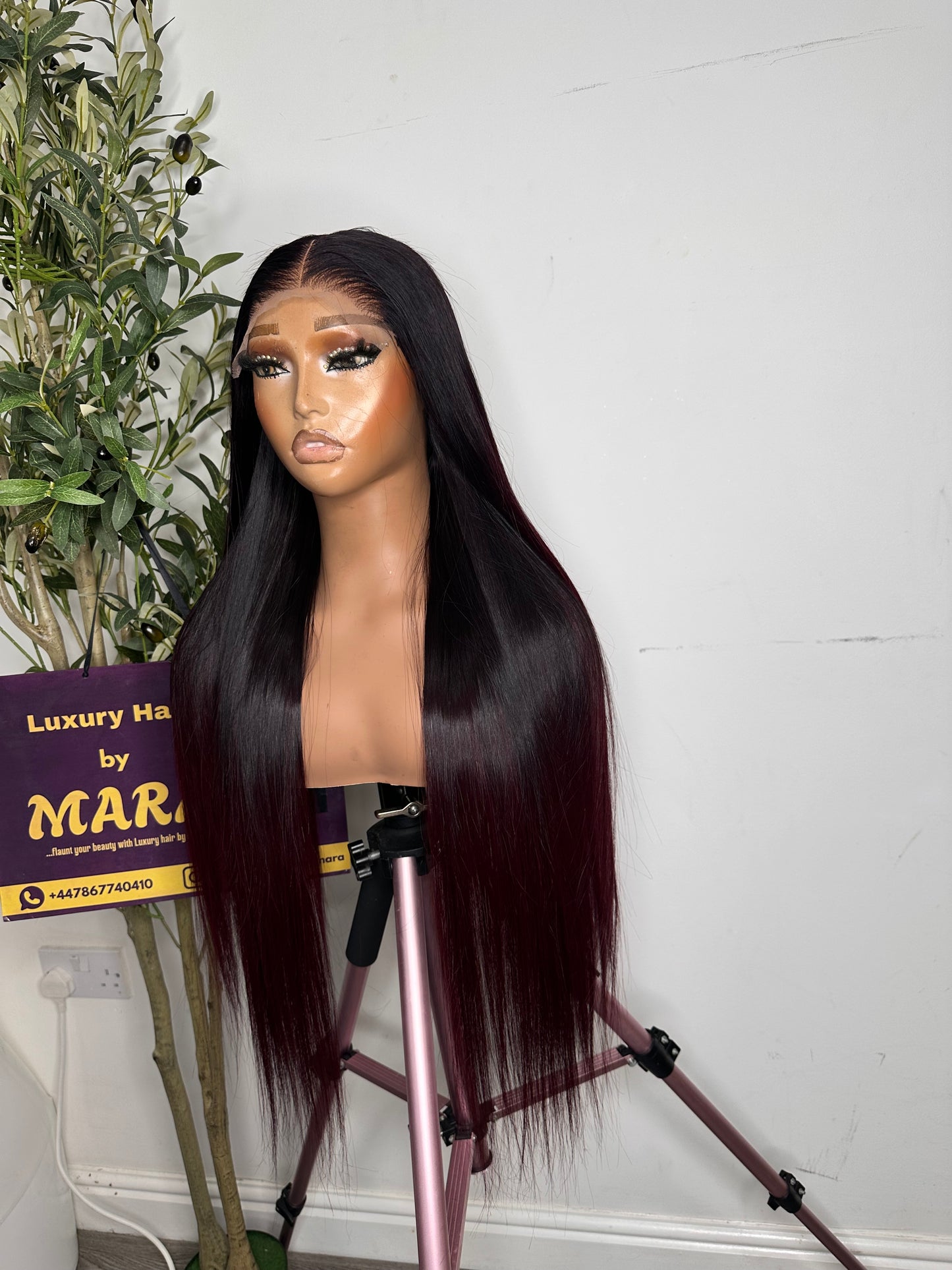 26 inches Super double drawn Vietnamese bone straight wig, 300g with 5by5 glueless closure. Ombre dark Burgundy. 100% human hair. Luxury unit.